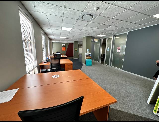 463M² OFFICE TO LET IN ROSEBANK